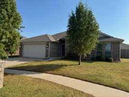 featured image of 2420 Sw 136th St