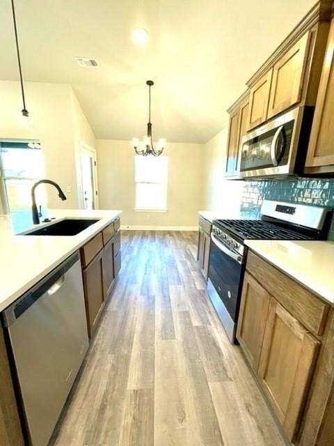 2902 Gulliver St - Photo 7 of 28