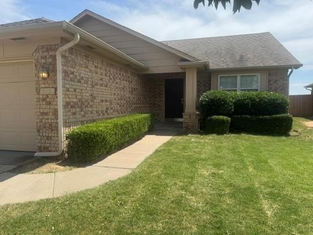 1032 Sw 158th St - Photo 2 of 35