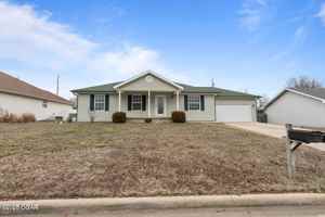 featured image of 1177 E Amber Dr