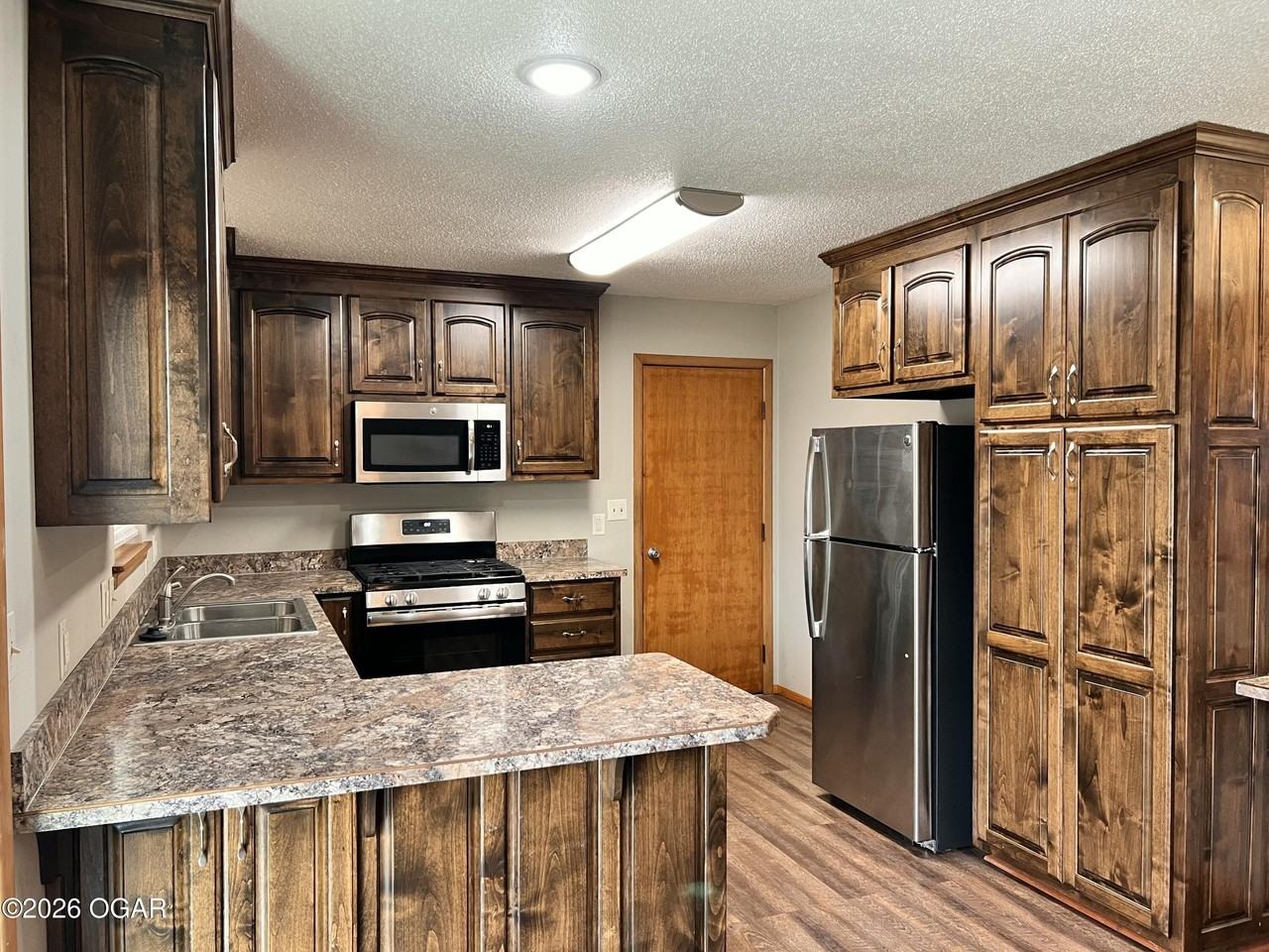 2438 Texas Ave - Photo 5 of 12