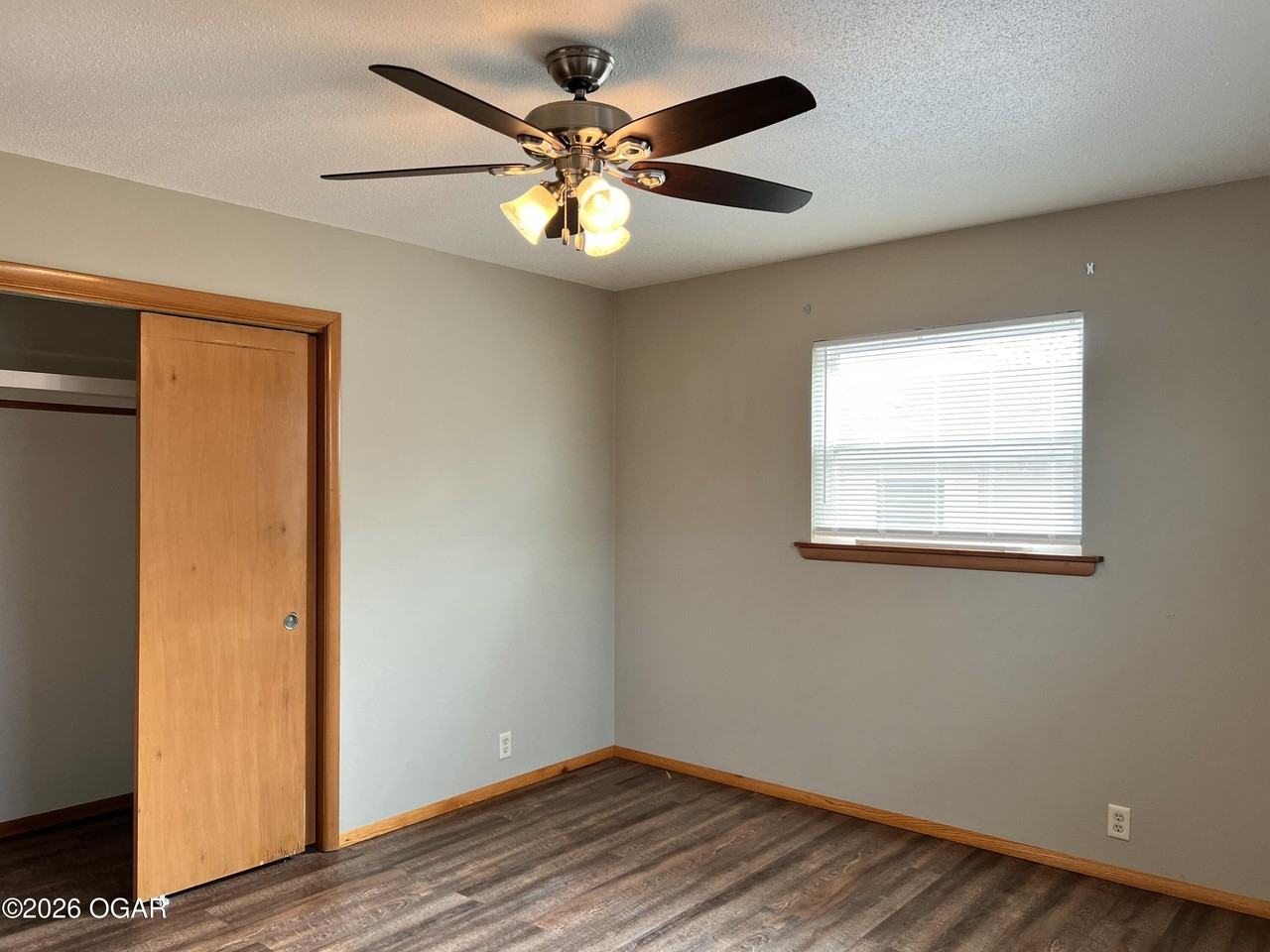 2438 Texas Ave - Photo 7 of 12