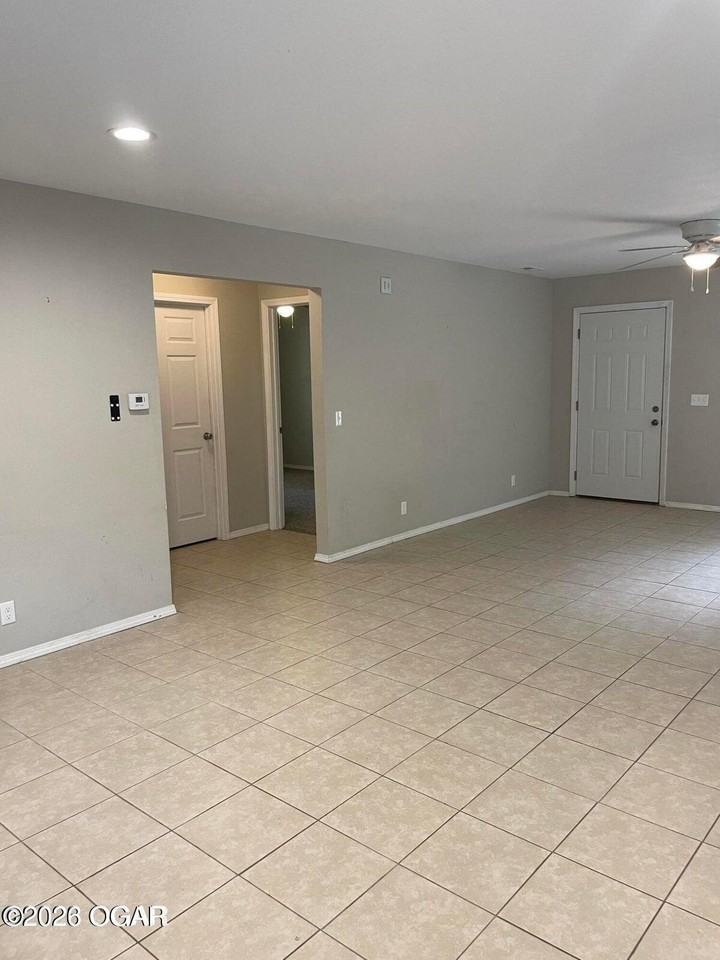 720 S Jackson Ave - Photo 4 of 8