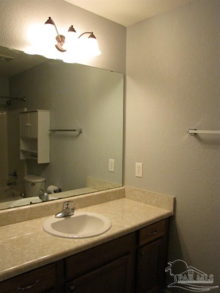 8428 Walnut Ave - Photo 5 of 9