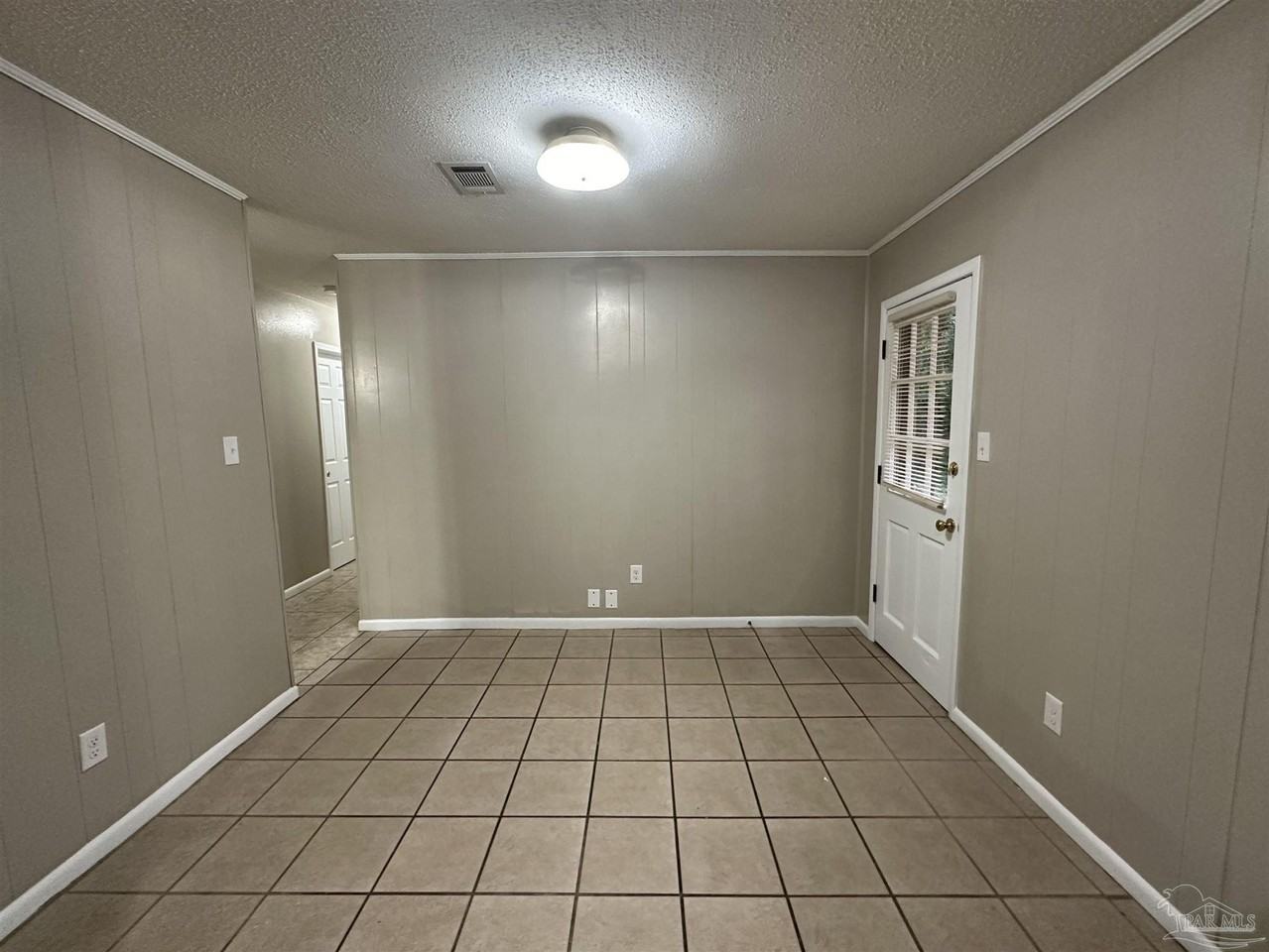2810 Donley St - Photo 5 of 14