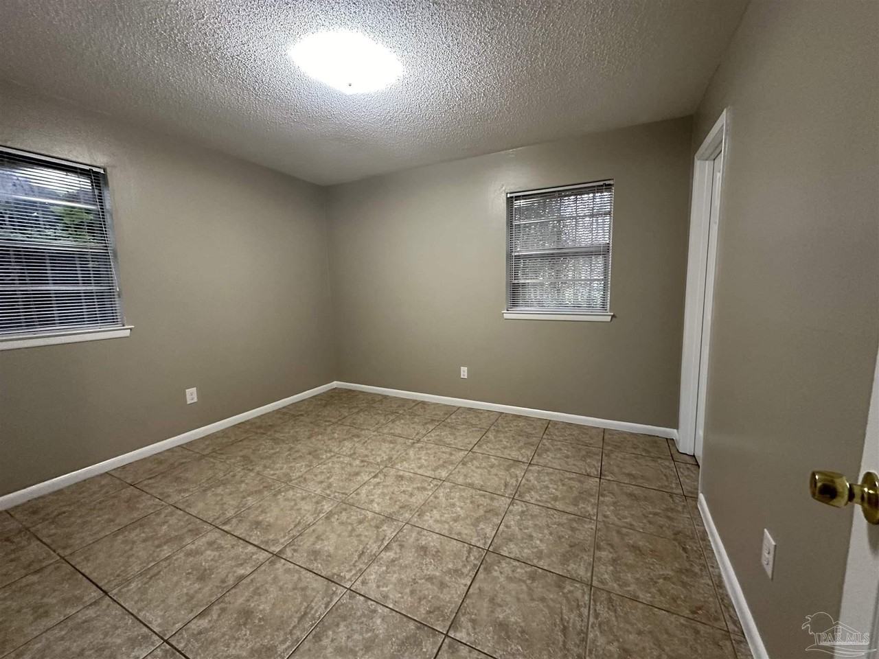2810 Donley St - Photo 7 of 14