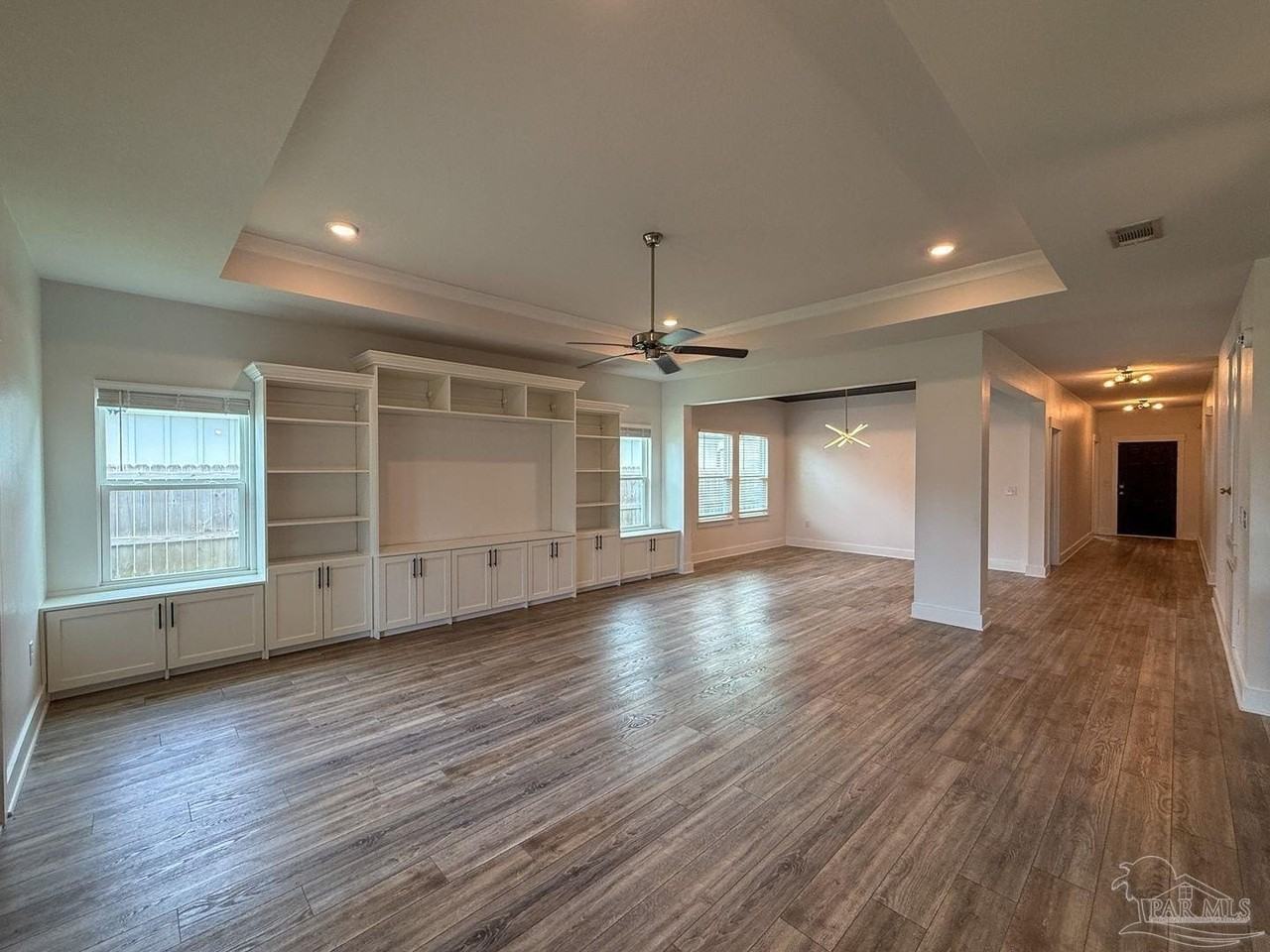 6169 Jenks Dr - Photo 2 of 30