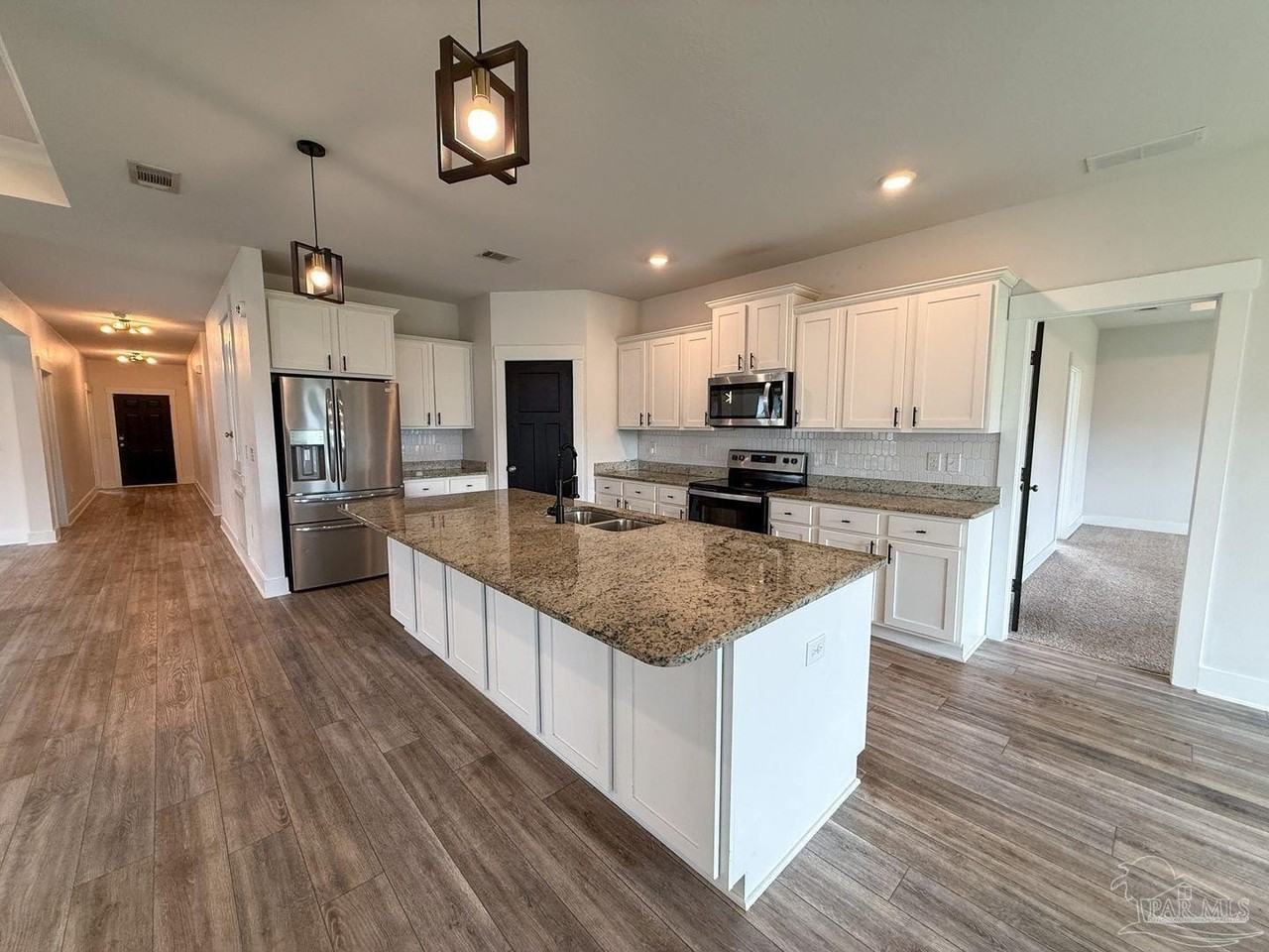 6169 Jenks Dr - Photo 5 of 30