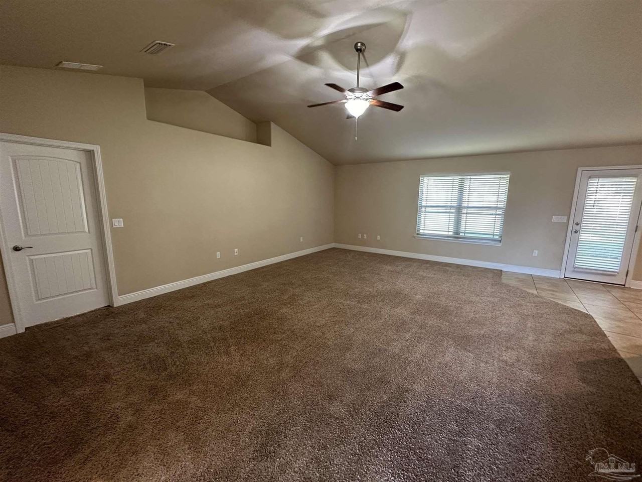 4700 Belvedere Cir - Photo 7 of 27