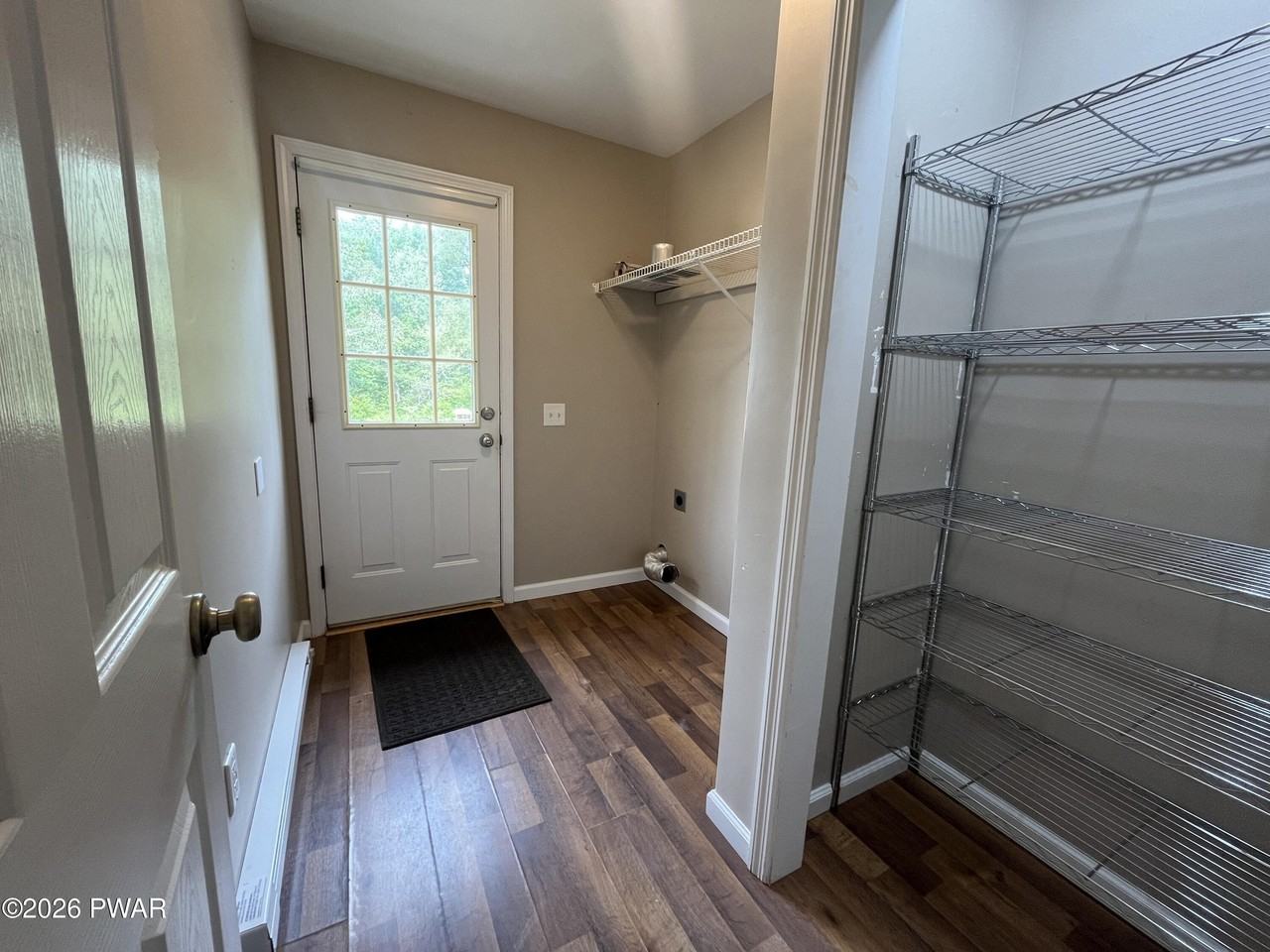 1597 Mount Cobb Rd - Photo 6 of 40