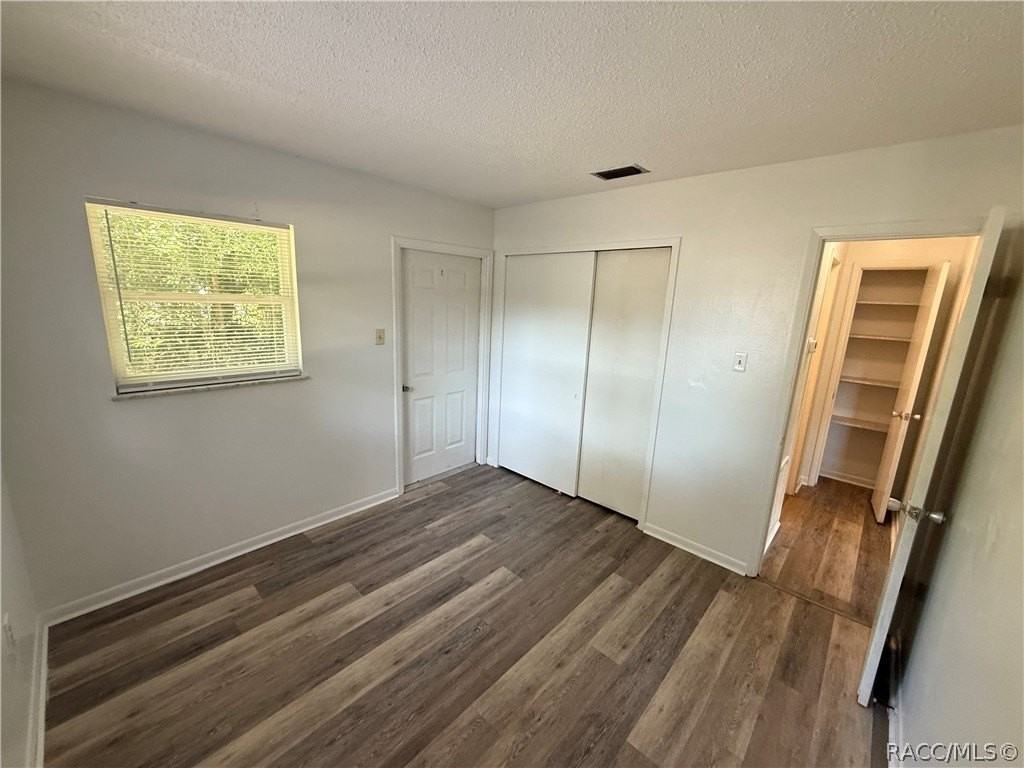 7125 W Porpoise Dr - Photo 6 of 15