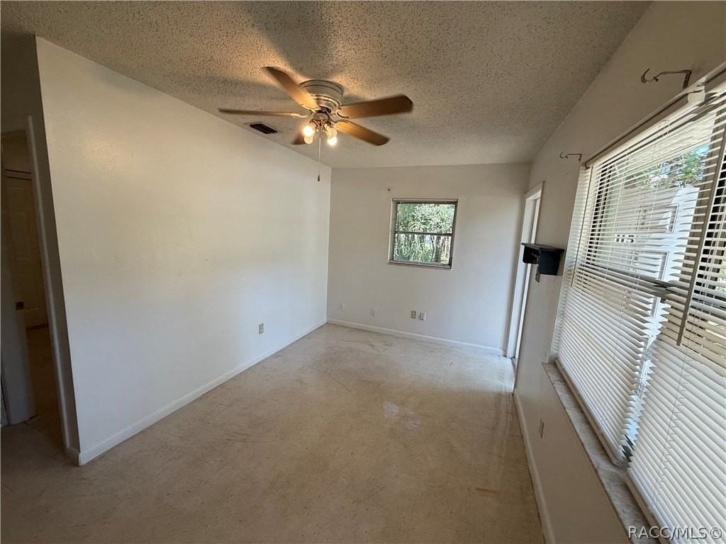 7115 W Porpoise Dr - Photo 5 of 13