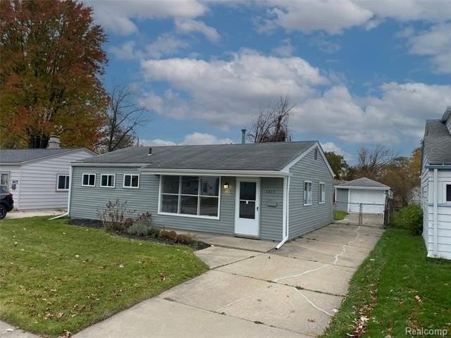 1615 E Greig Ave - Photo 3 of 32