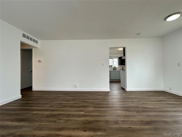 1615 E Greig Ave - Photo 6 of 32