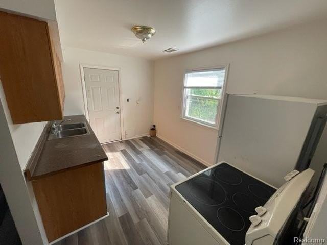 14325 Marshall Ave - Photo 5 of 14