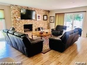 4784 S Valleyview Rd - Photo 5 of 12
