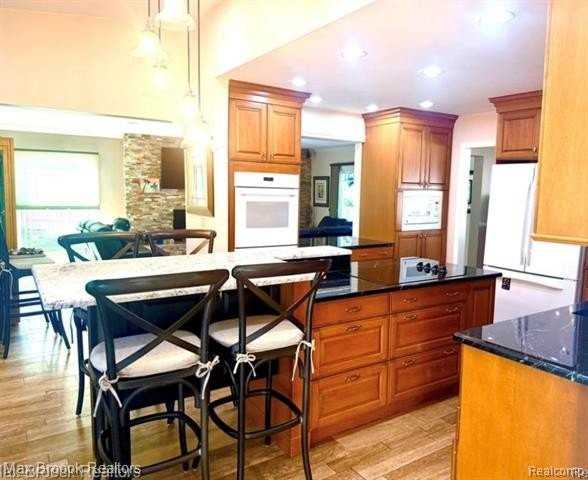 4784 S Valleyview Rd - Photo 7 of 12