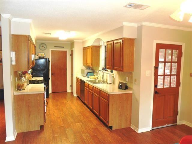102 Beau Soleil Pl - Photo 2 of 15