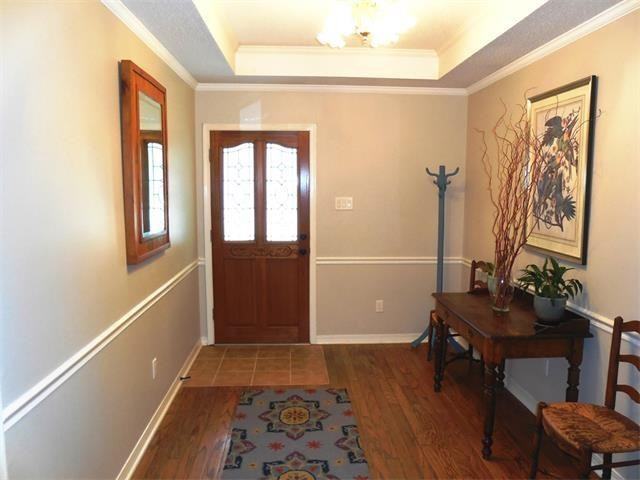 102 Beau Soleil Pl - Photo 3 of 15