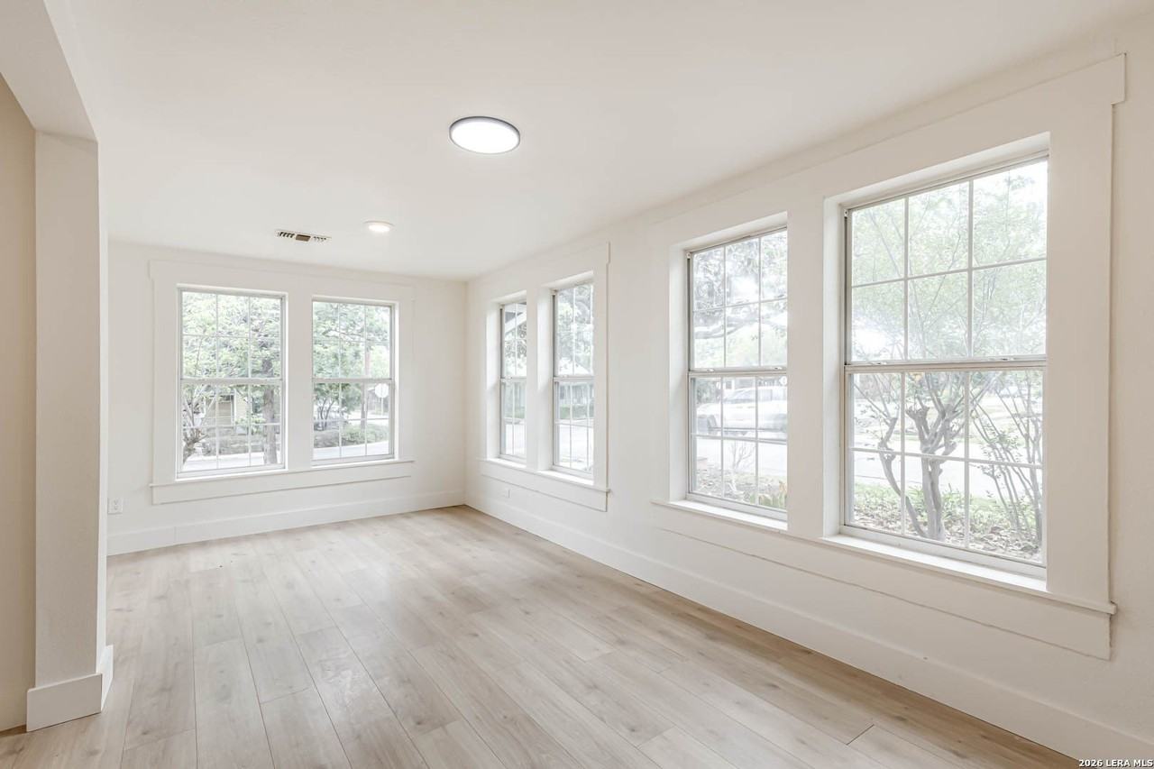 1002 Fulton Ave - Photo 6 of 28