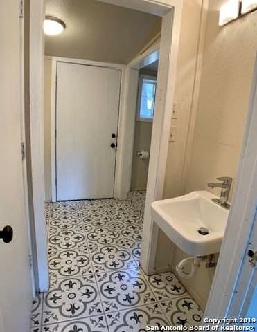 411 Sumner Dr - Photo 6 of 12