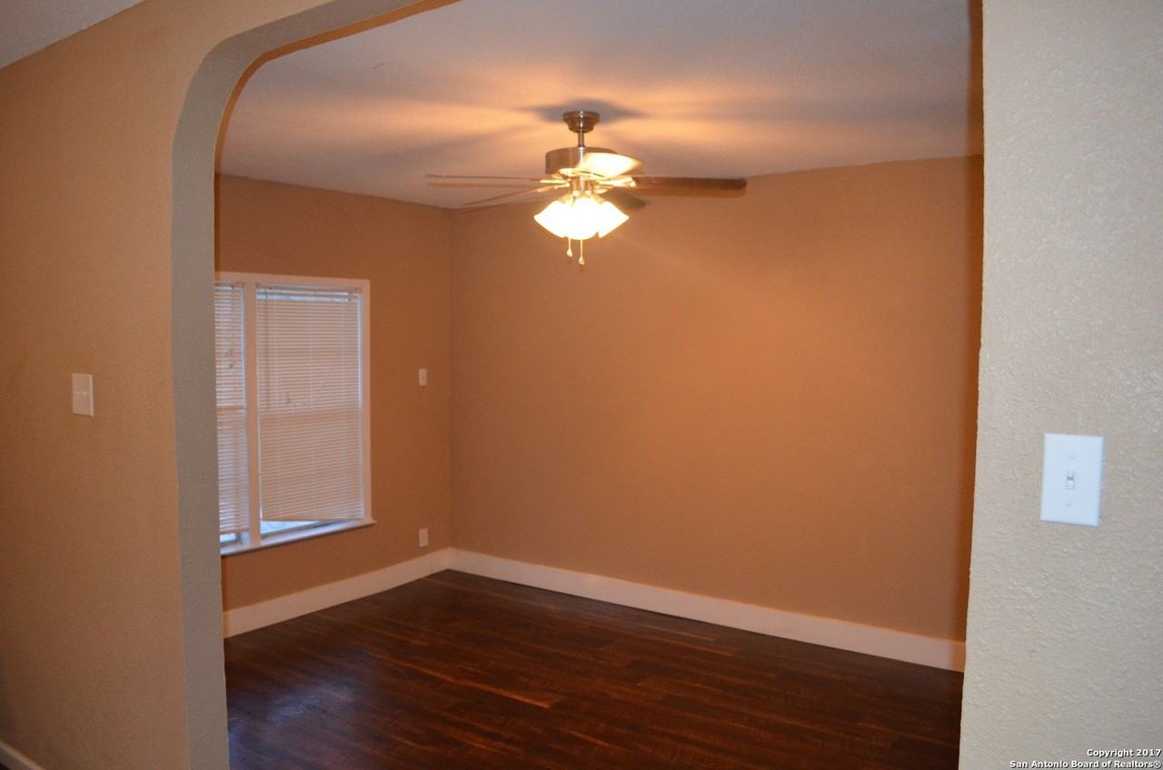 7401 Sage Oak St - Photo 5 of 13