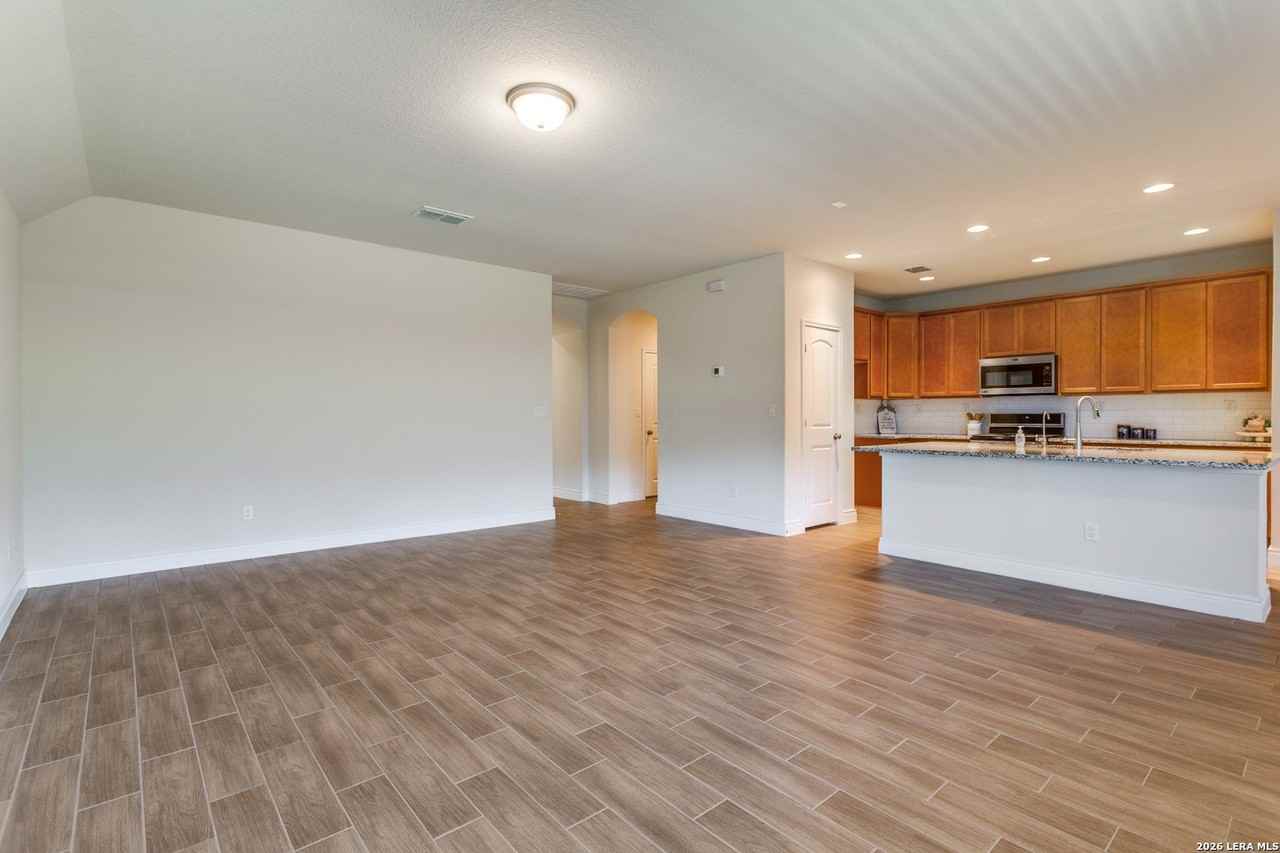 27311 Gemstone Way - Photo 4 of 26