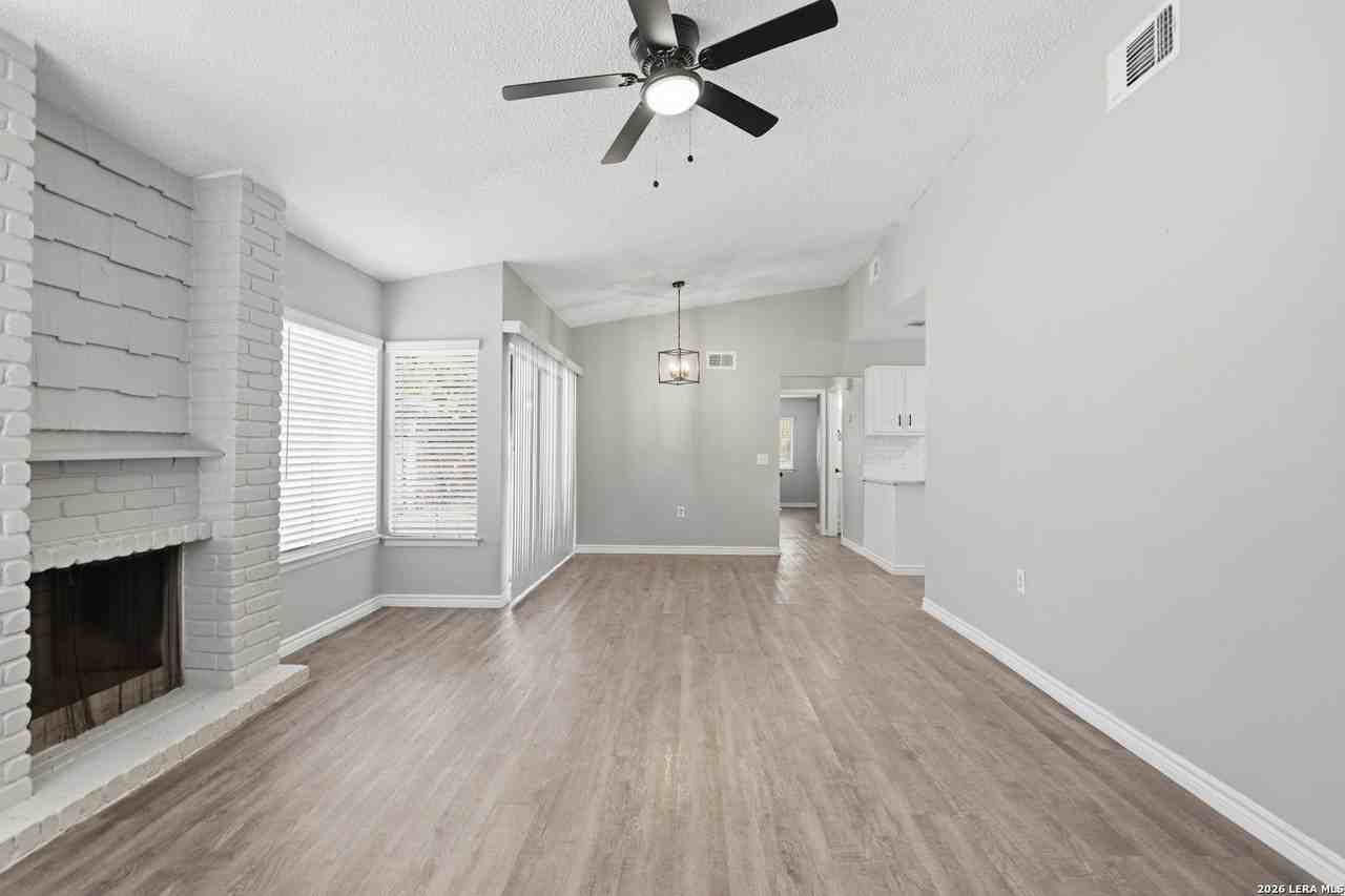 9855 Meadow Way - Photo 5 of 27