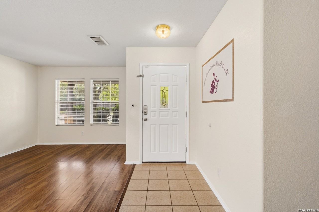 25630 Presidio Aly - Photo 3 of 24
