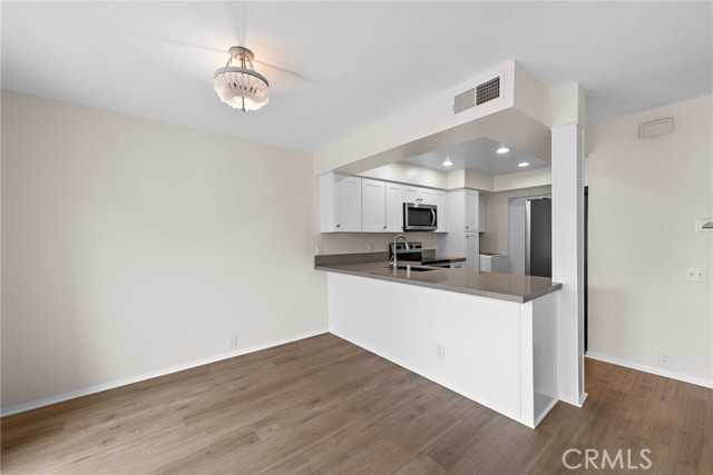 218 Avenida Adobe - Photo 6 of 24