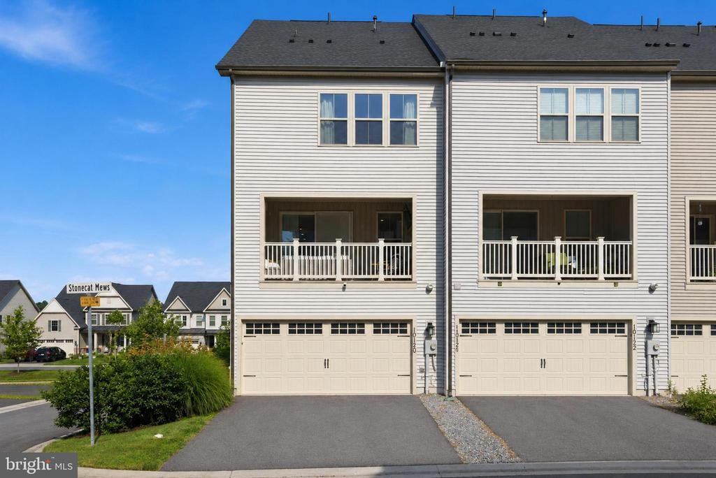 10120 Stonecat Mews - Photo 3 of 50