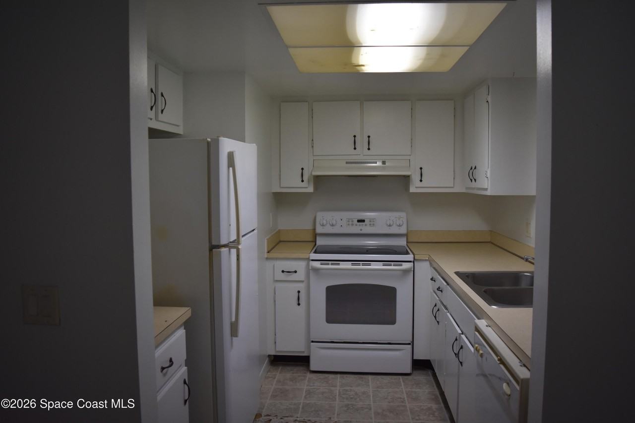 2779 Patty Ln - Photo 2 of 17