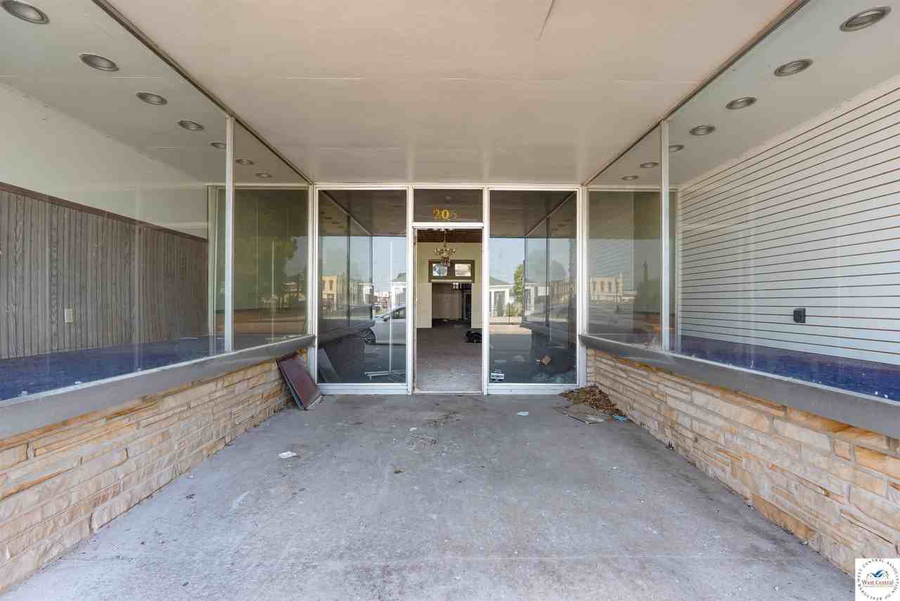 205 S Ohio Ave - Photo 4 of 17
