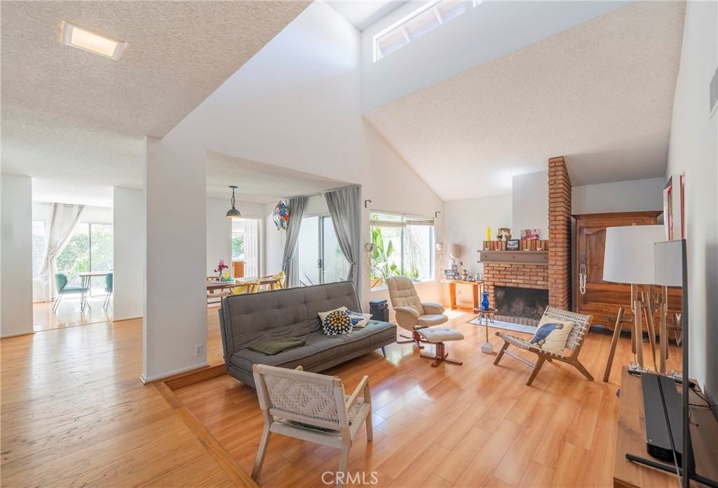 110 Firwood - Photo 2 of 43