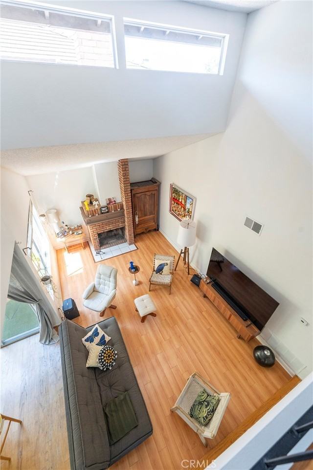 110 Firwood - Photo 5 of 43