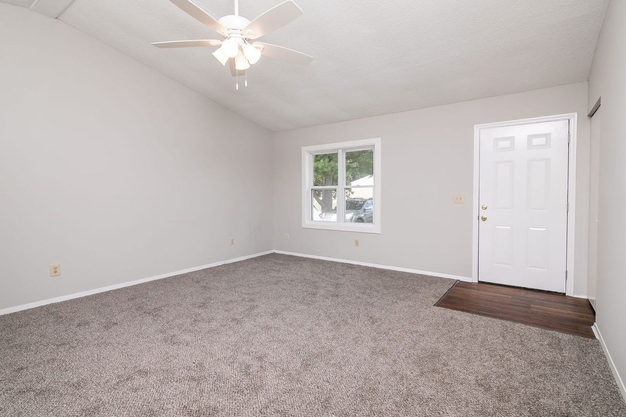 1119 Hillcrest Ave #1 - Photo 7 of 25