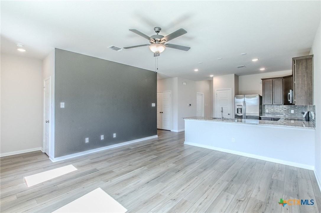 113 University Ave - Photo 6 of 21