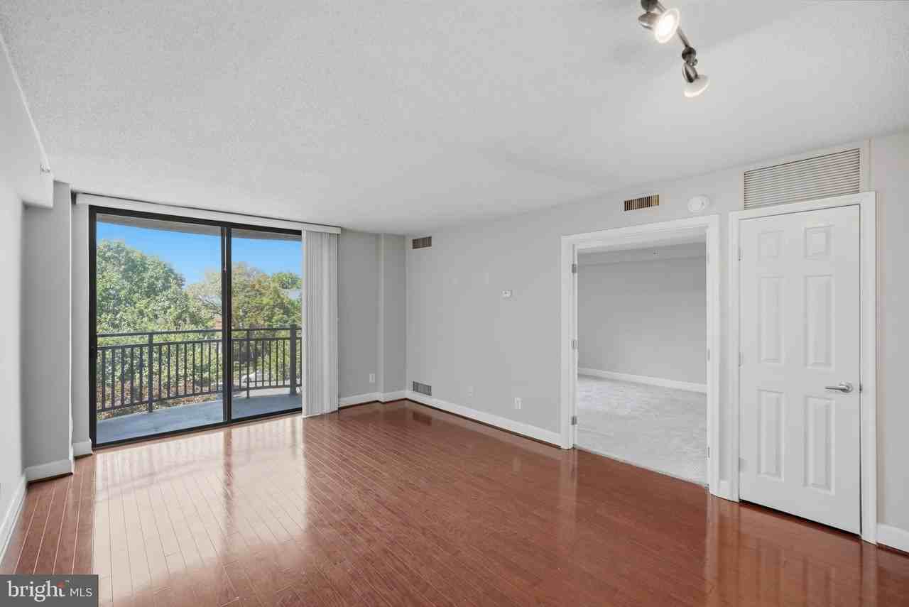 3401 38th St Nw #314 - Photo 4 of 20