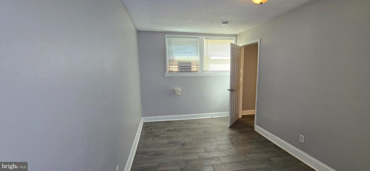 1702 Gales St Ne #3 - Photo 4 of 13