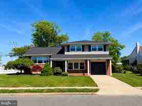 903 Janeka Ln - Photo 1 of 1
