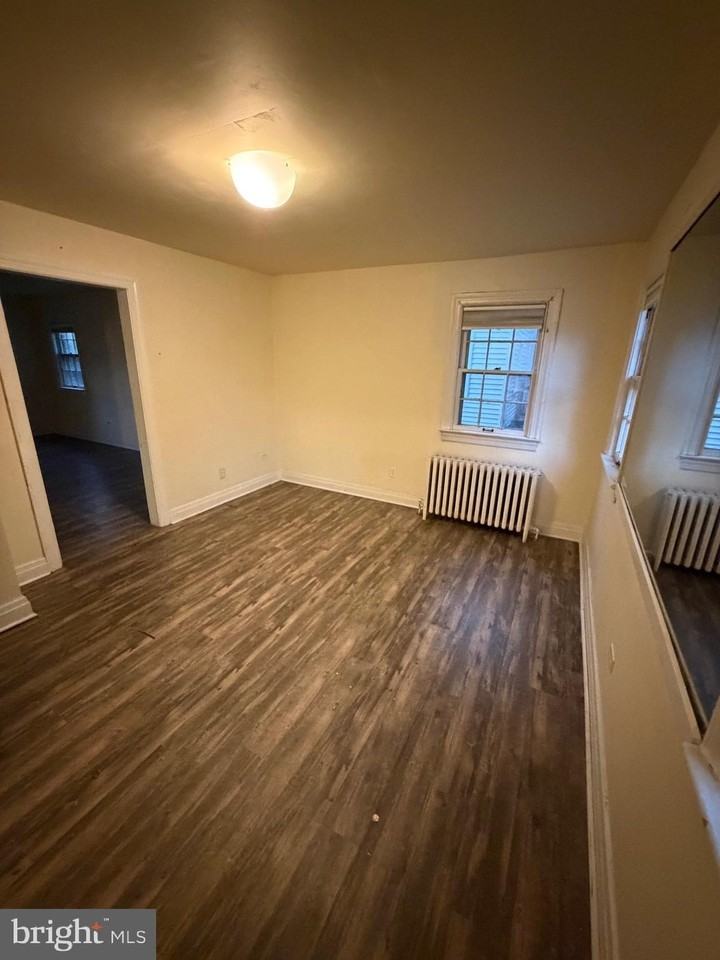 81 E Park Pl - Photo 5 of 14