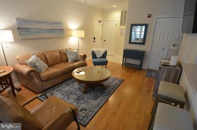 300 Pebble Dr - Photo 5 of 16