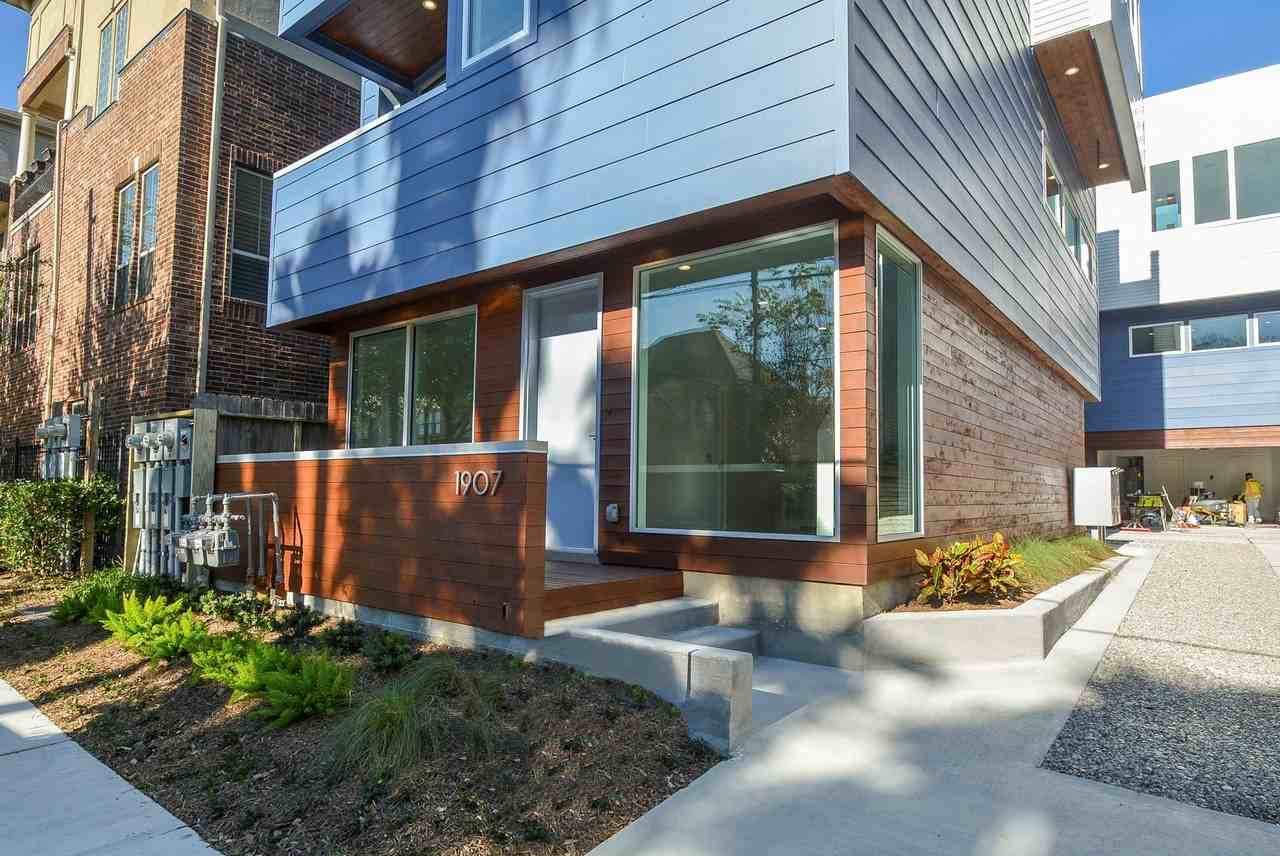 1907 Oakdale St - Photo 2 of 18