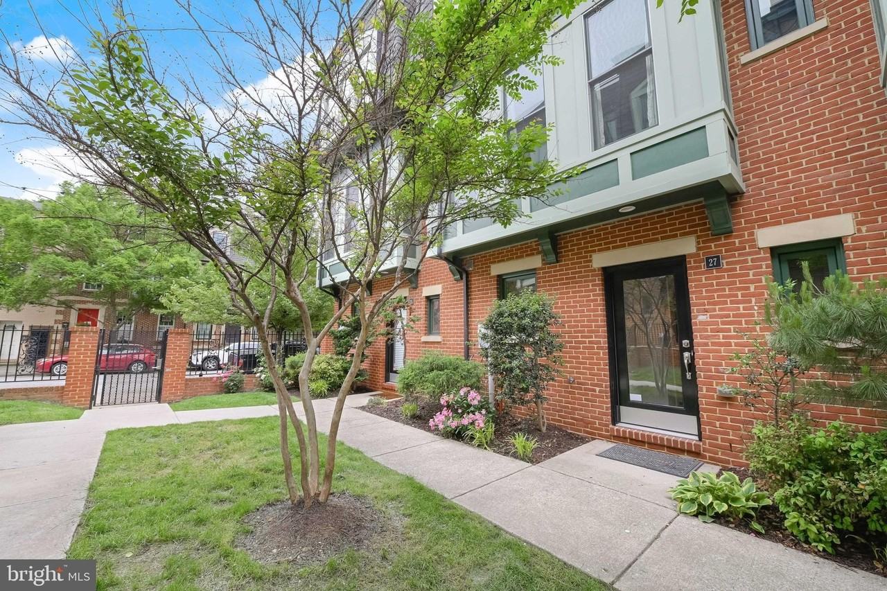 27 Yogurt Ln - Photo 2 of 42