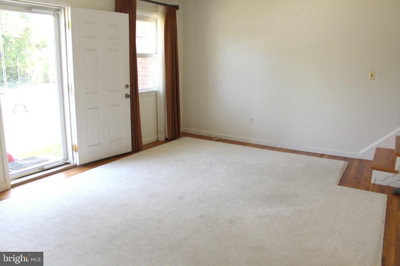 1120 Linkside Dr - Photo 2 of 29