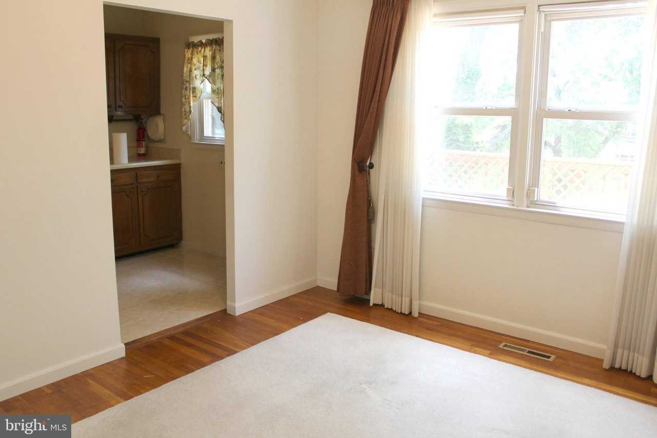 1120 Linkside Dr - Photo 4 of 29