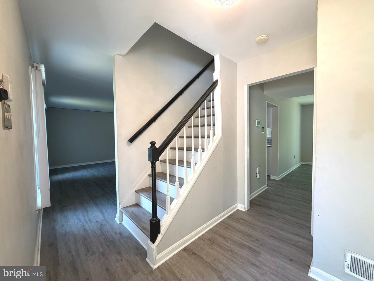 2063 Red Spruce Ct - Photo 2 of 26