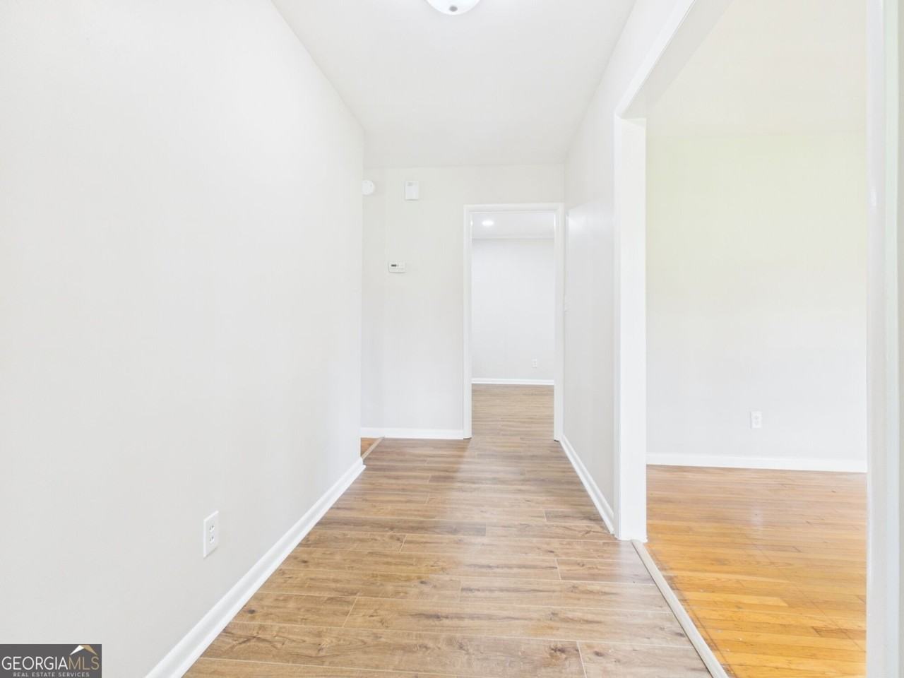 1881 Tanglewood Rd - Photo 2 of 17