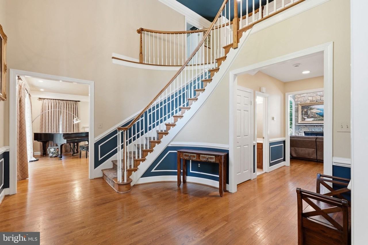 10117 Meyer Point Ter - Photo 2 of 39