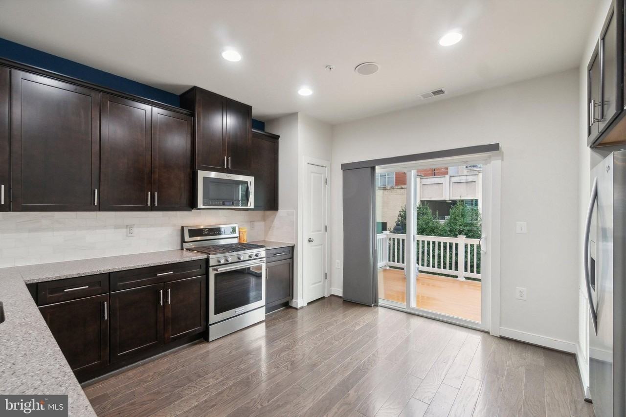241 Kepler Dr - Photo 3 of 25